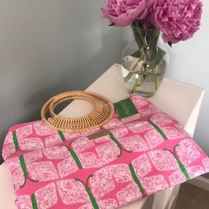 Adorable Lilly Pulitzer Tote